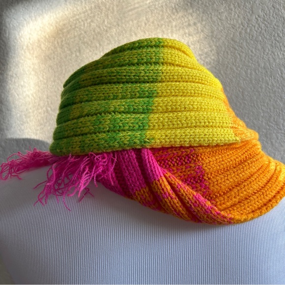 Sanrio Hello Kitty Rainbow Scarf with Heart Patch - Picture 4 of 4